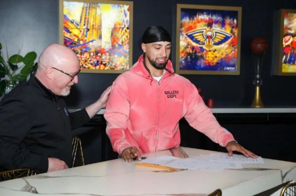 壹号娱乐 官宣:鹈鹕提前续约阿尔瓦拉多 新公约2年900万