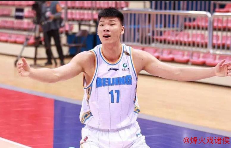 CBA夏季联赛：吕俊虎砍21分青岛狂胜首钢，范子铭贡献11+8