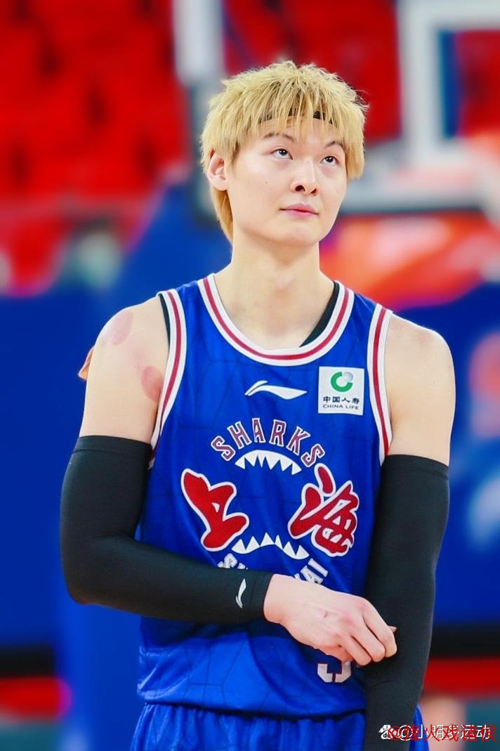 CBA夏季联赛：王哲林砍21分助上海击败福建，<a href=